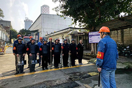 top1体育股份公司开展反恐防暴实战演练